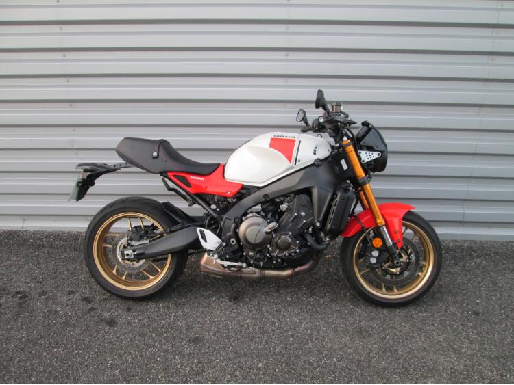 YAMAHA XSR 900 ABS