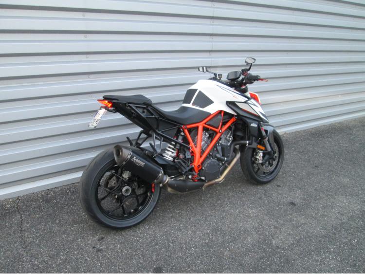 KTM 1290 SUPER DUKE R