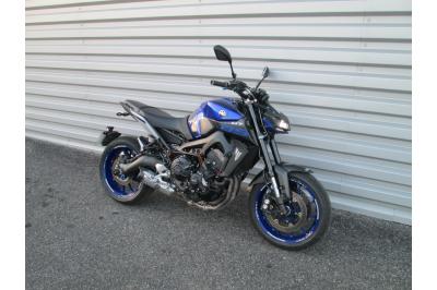 YAMAHA MT-09
