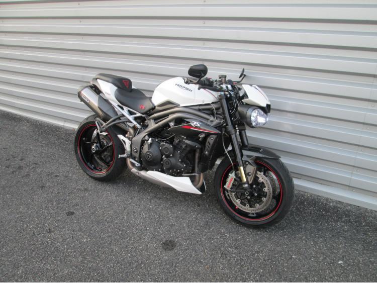 TRIUMPH SPEED TRIPLE 1050 RS