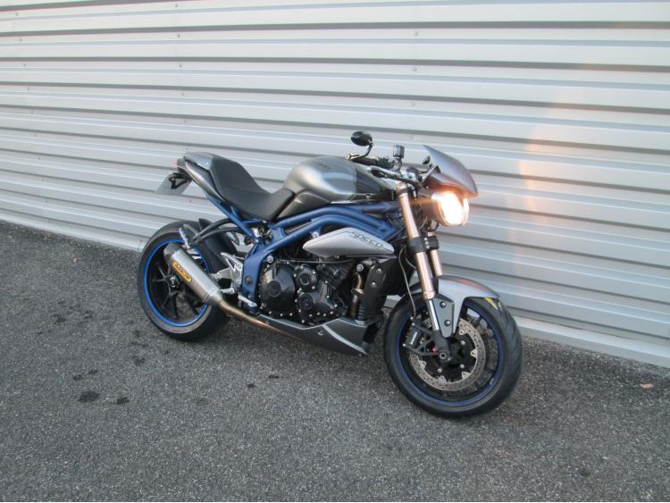 TRIUMPH SPEED TRIPLE 1050 SE - ABS